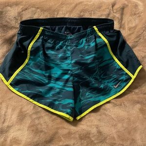 Nike drif- fit running shorts very good condition